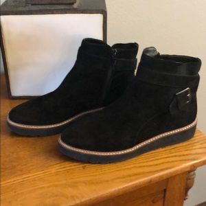 Naturalizer suede ankle bootie